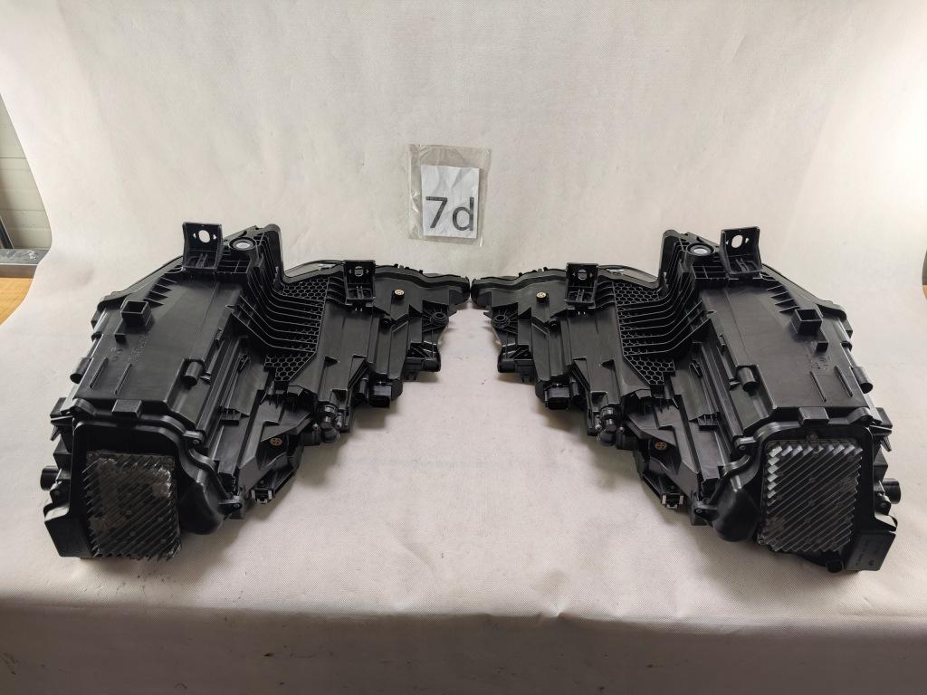 Audi q8 рестайлінг  4m8 laser ліве правий фара фара ліва права Недорого