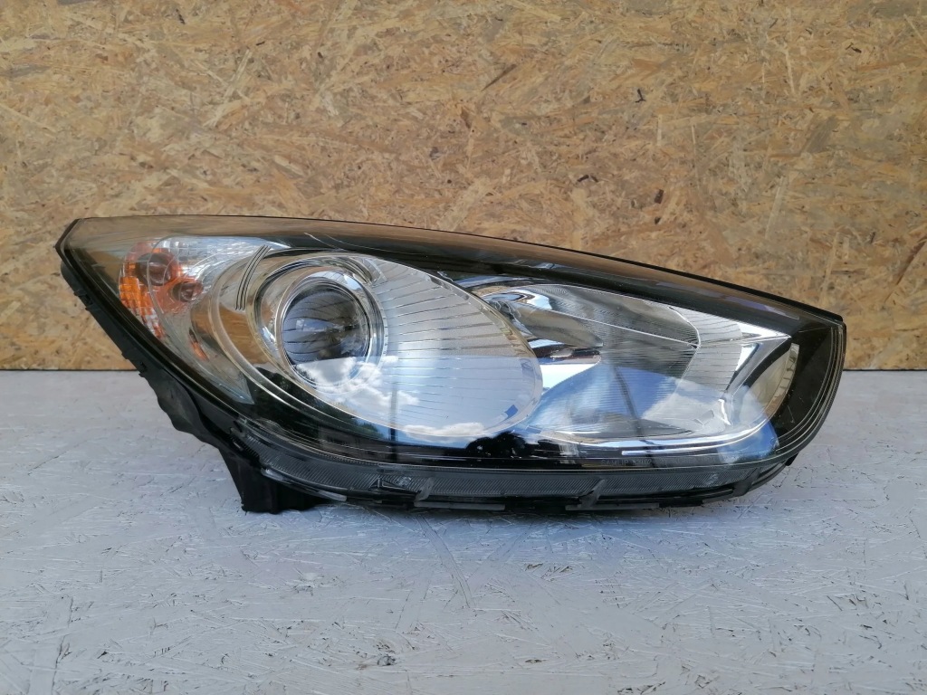 фото №1, Hyundai ix35 2011 лампи передні