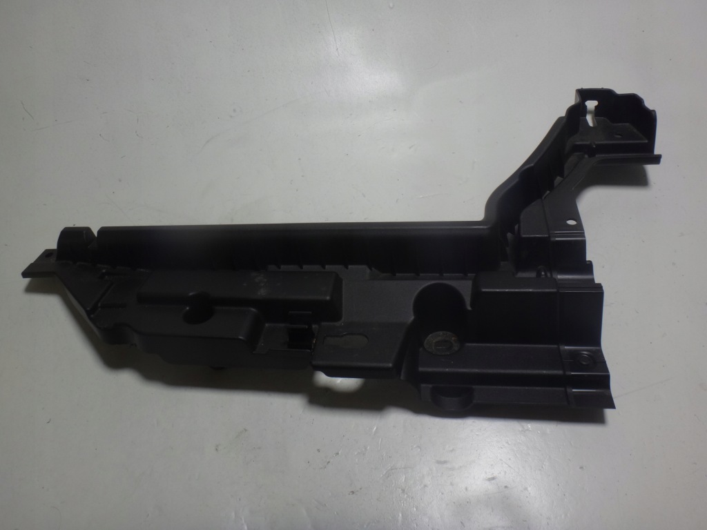 фото №1, Молдинг захист пластик підлога багажника права bmw 5 gt f07