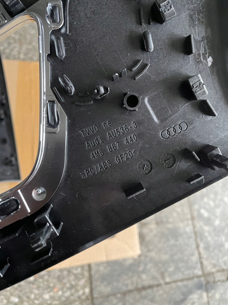 фото №6, Audi q8 4m8 молдинг декоративна dekor двері перед 4m8867439 4m8867440