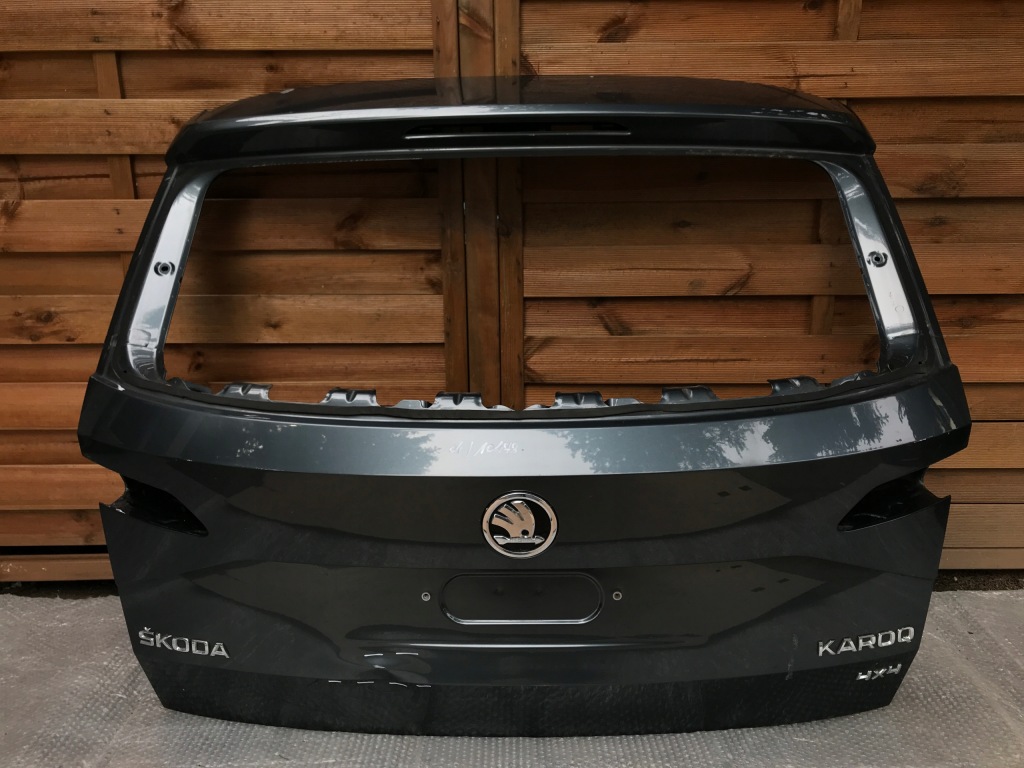 фото №1, Skoda karoq 57a кришка багажника кришка багажника задня 17-