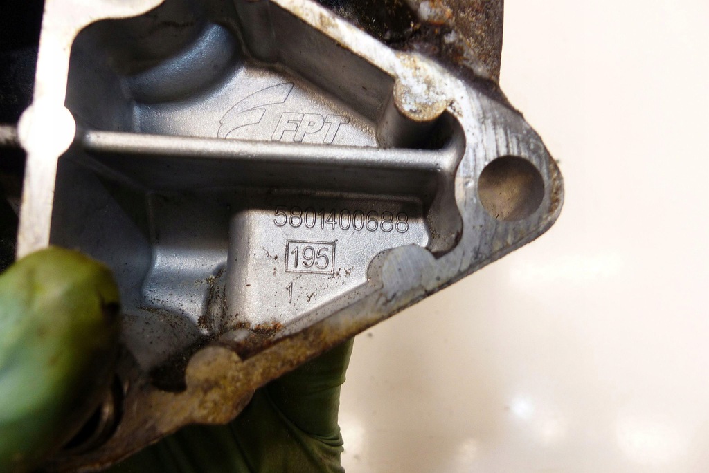 фото №7, Iveco daily vi 3.0 hpi biturbo 210km euro6 кронштейн генератора