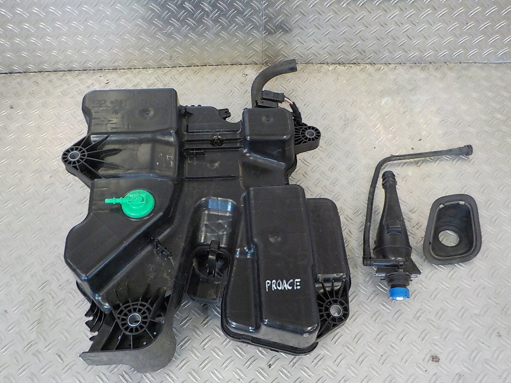 фото №1, Proace expert jumpy 19- бак adblue