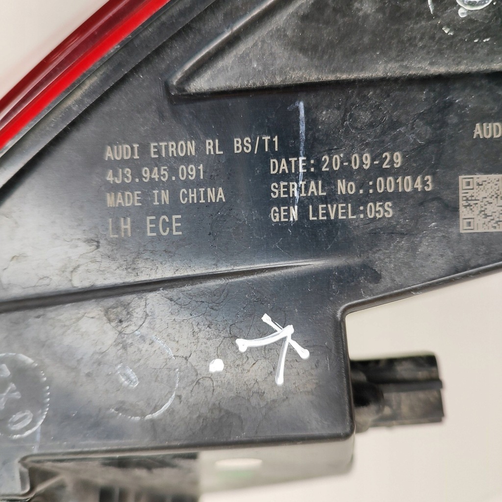 фото №7, Audi e-tron gt 2022 левая сторона лампа задняя