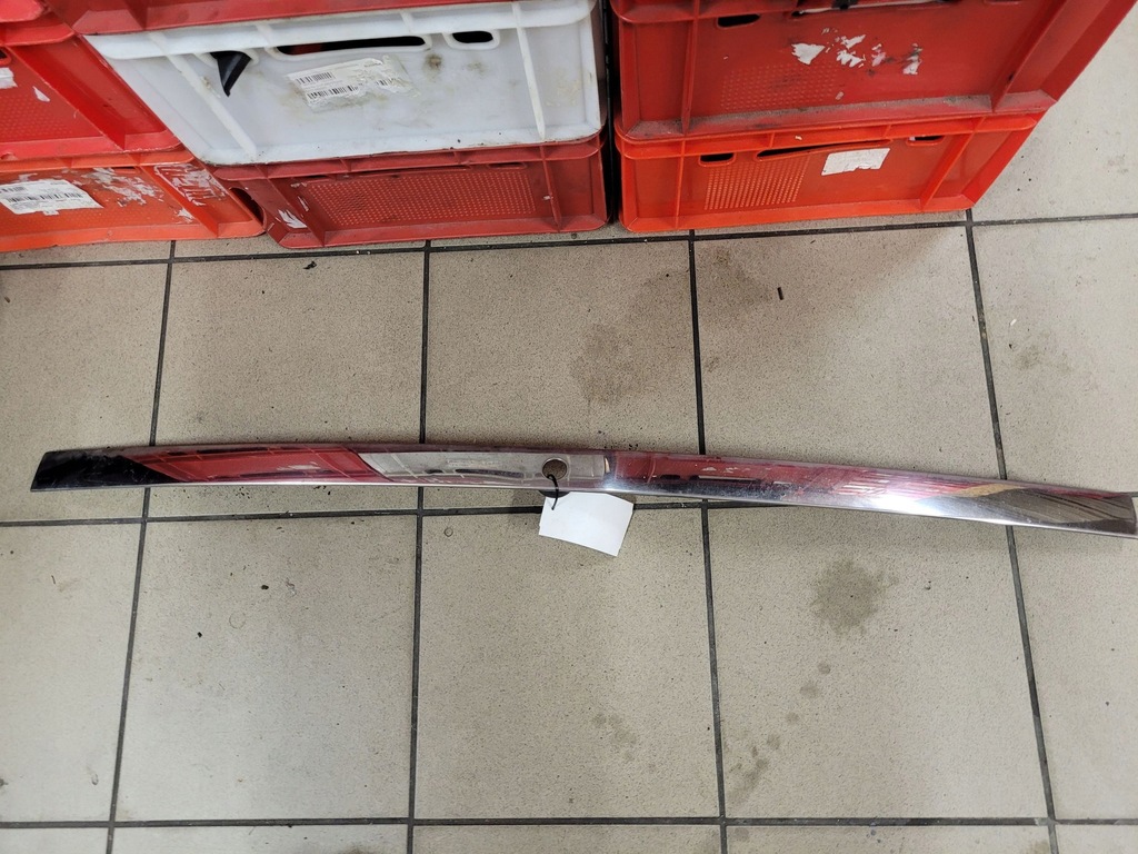 фото №1, Оздоблення кришки багажника opel vectra c gts 09177067 3.0l дизель 130kw