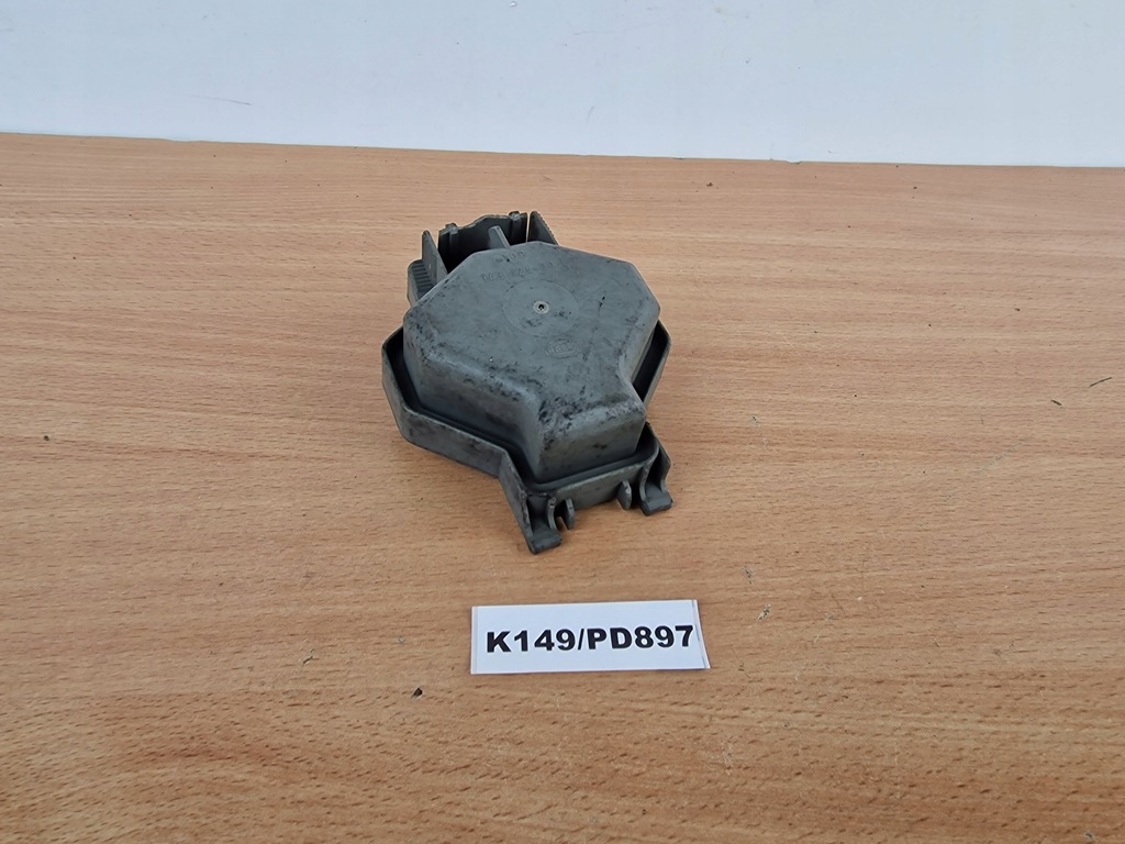 фото №1, Alfa romeo 145 146 заглушка крышка лампы перед