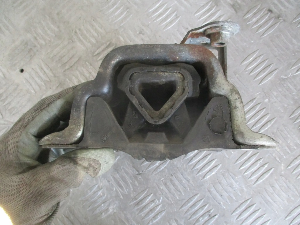 фото №7, Кронштейн подушка коробки левая fiat grande punto 05-12r hb 891/b