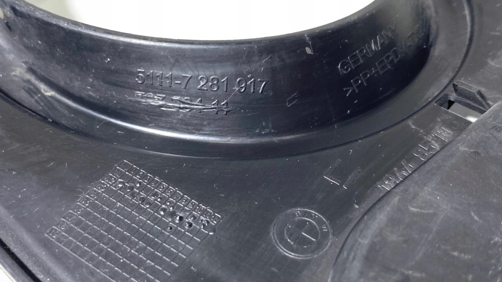 Решітка бампера bmw 3 f30 f31 7281918 7281917 в Україні