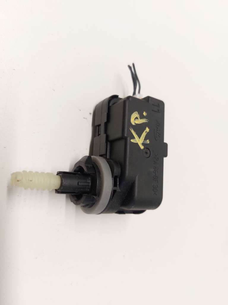 фото №1, Моторчик регулировки лампа левая сторона opel astra l
