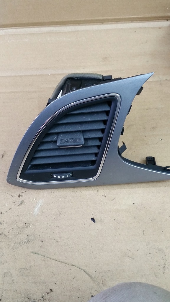 фото №1, Решётка обдув левая 5f1820901 seat leon iii