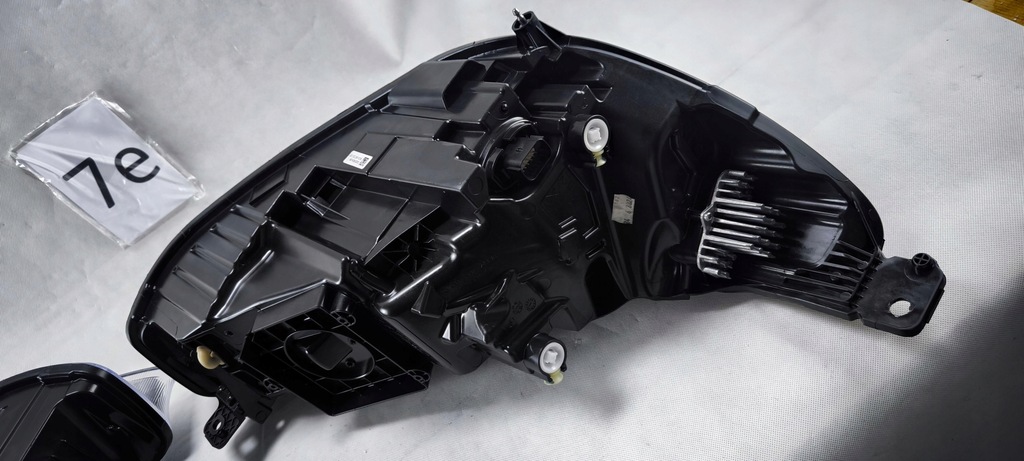 фото №14, Ford focuk mk4 lift full led лівий правий фара лампа 014cf / 015cf