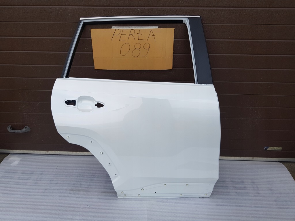 фото №1, Toyota rav 4 v 2018-2025 дверь правое задняя