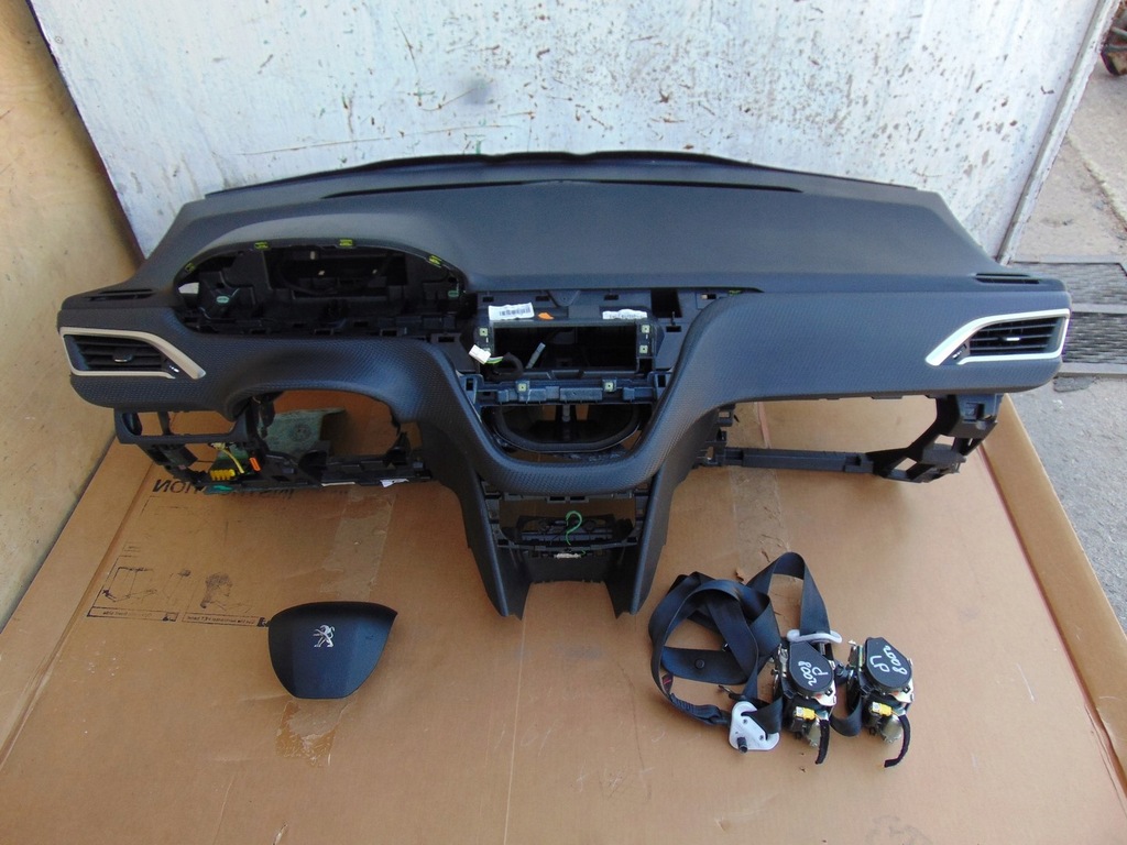 фото №9, Консоль подушки безопасности подушка безопасности peugeot 2008 1 europa оригинал