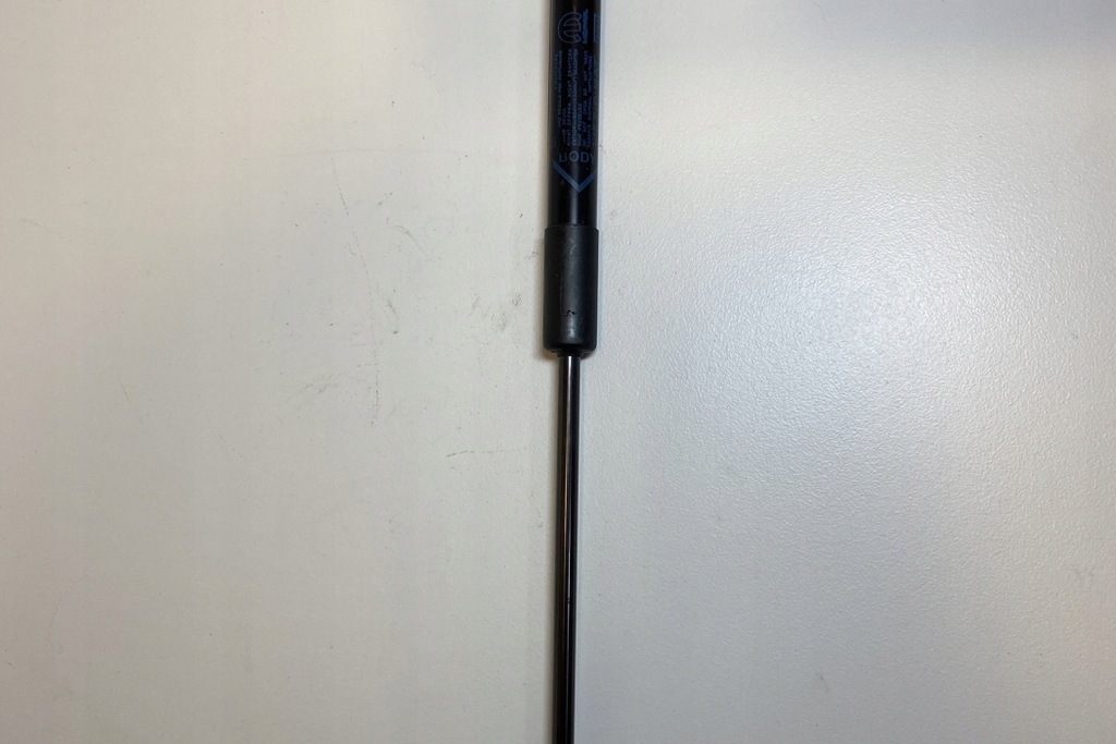 фото №1, Правий привід кришки багажника jeep renegade off-road bu 00520176510 1.6l