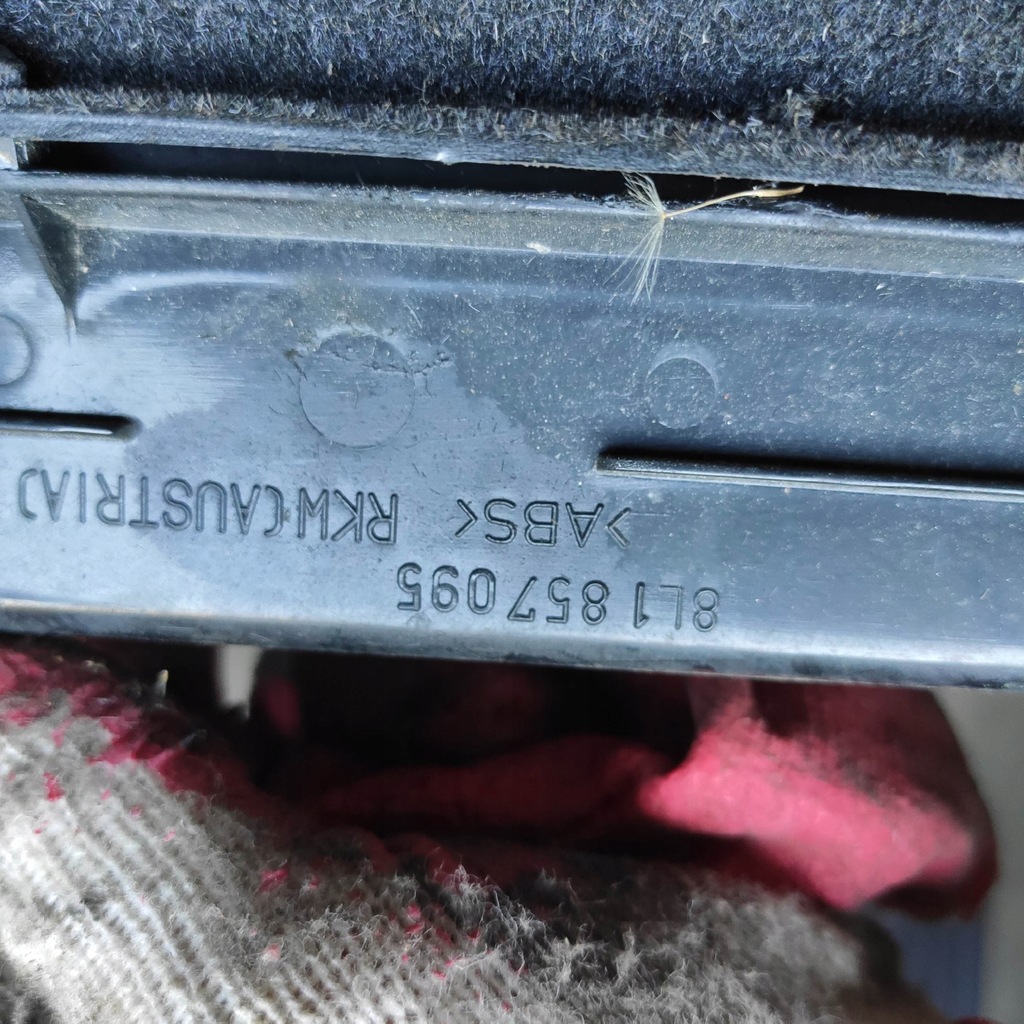 фото №6, Бардачок ручка пассажира audi a3 8l 8l1857095