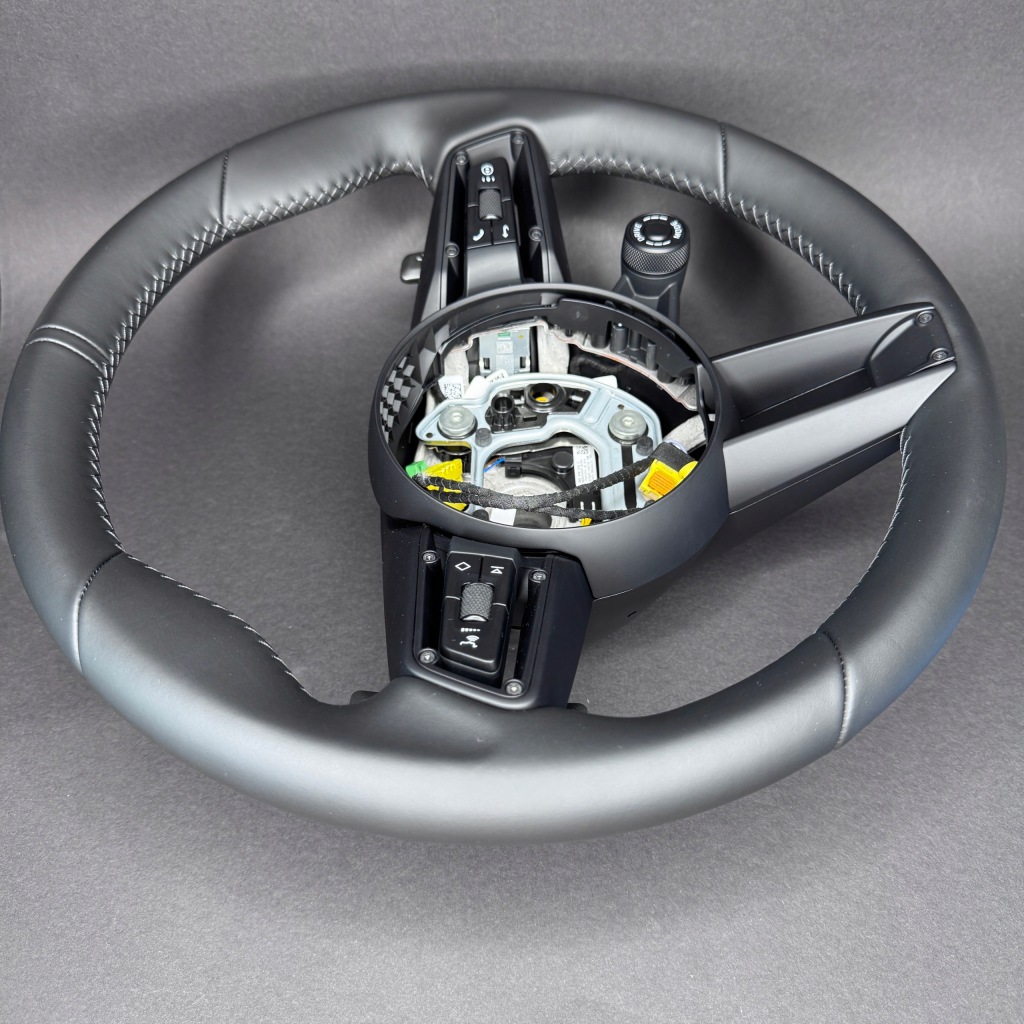 фото №8, Porsche 911 992 macan panamera cayenne повітропровід czarna шкіра nowa fv 36cm