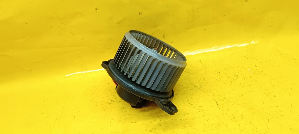 фото №8, Повітродувка обдув audi a6 c5 2,5tdi 4b1820021