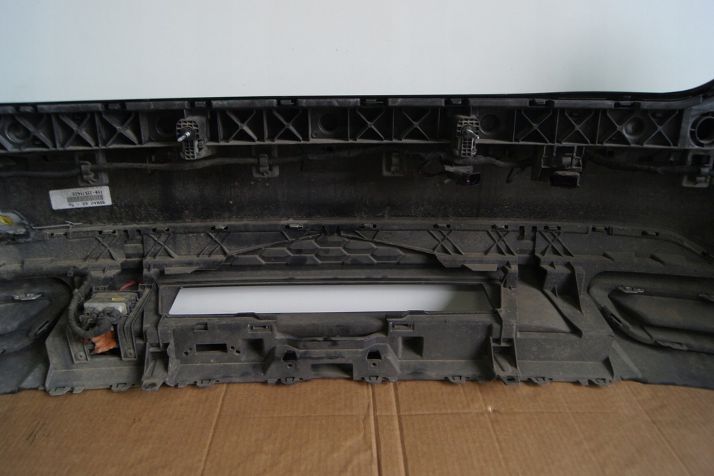 фото №13, Audi a3 8y s-line задня кришка багажника лампи бампер ly9t