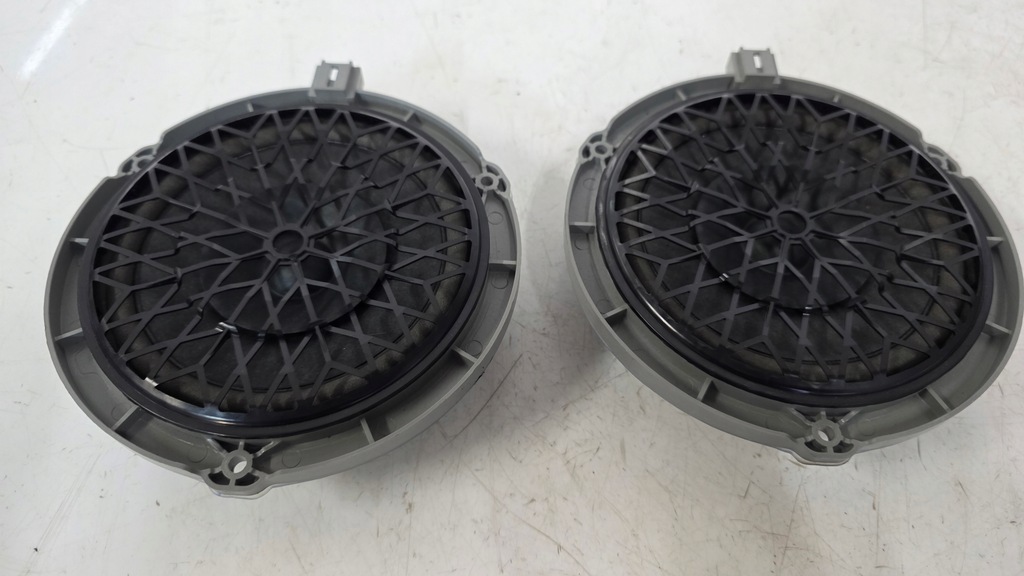 фото №1, Динамик дверь задняя левый правый peugeot e208 208 ii electric