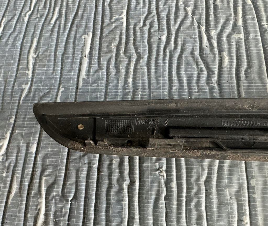 фото №7, Молдинг скло лобове ліва citroen ds5 evgc 9609866191