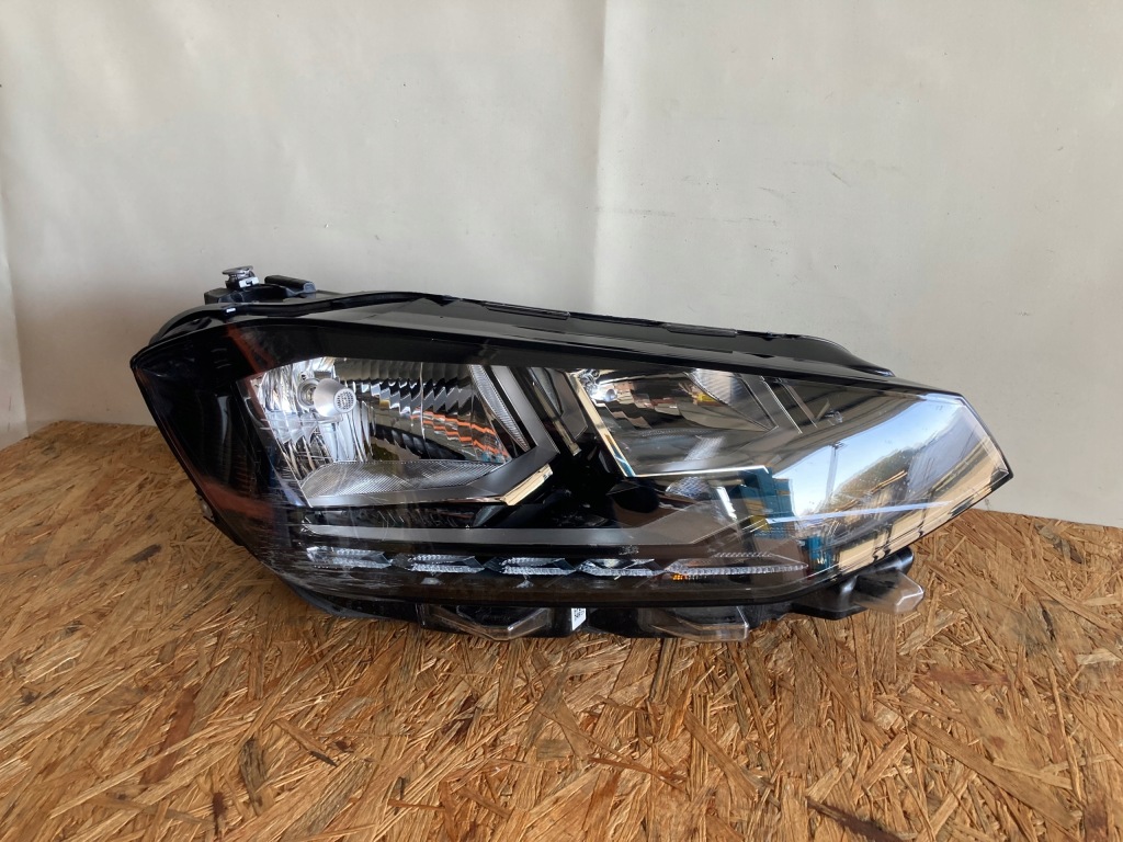 фото №1, Vw golf sportsvan lift 517941006d лампа права