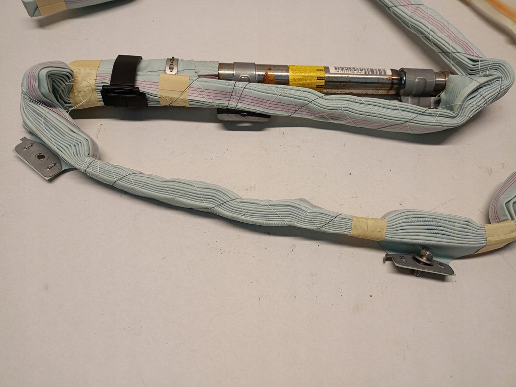 фото №4, Шторка безопасности правая toyota prius ii