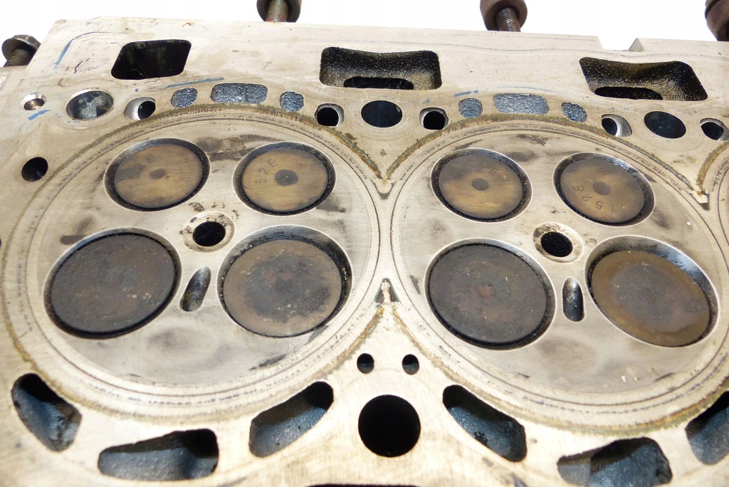 фото №14, Volvo xc60 ii v60 v90 ii 2.0 d mild hybrid d420t8 головка циліндрів