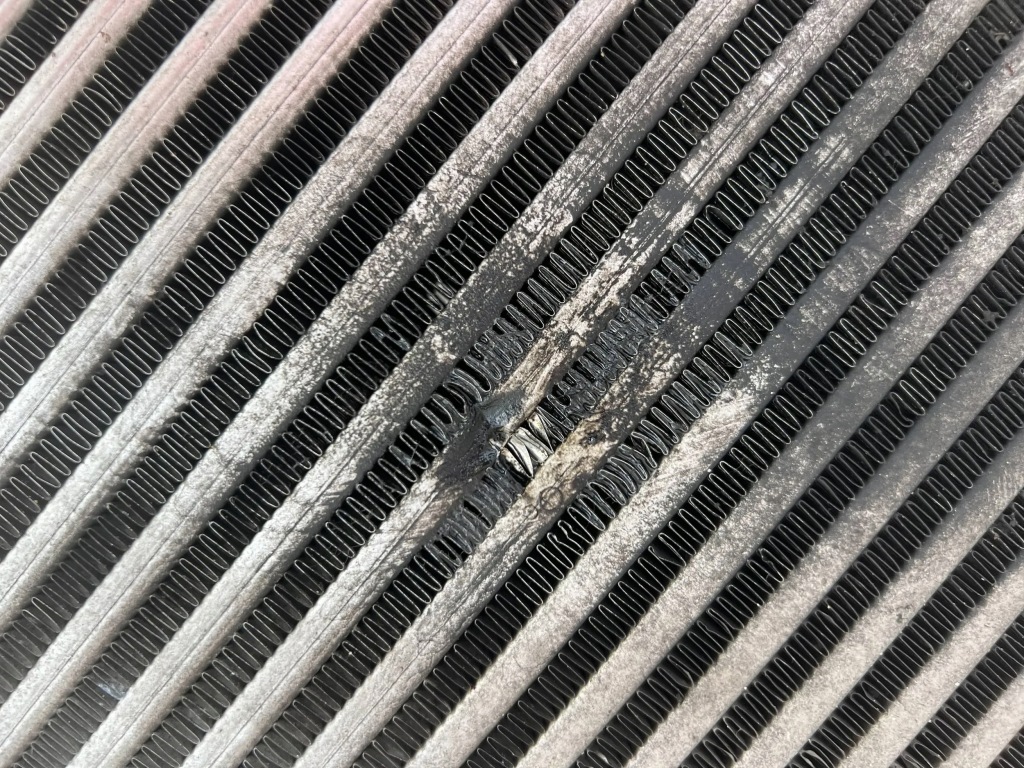 Интеркулер audi q7 4m0 радиатор воздуха наддувочный 4m0145804 Киев