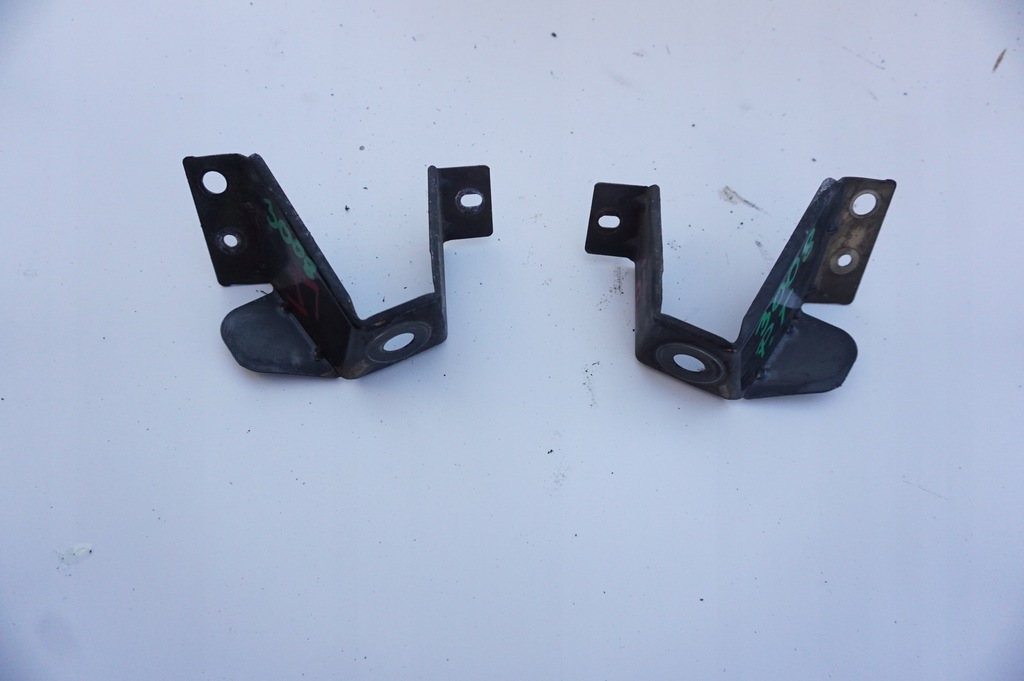 фото №1, Кронштейн левый задняя peugeot 3008 i