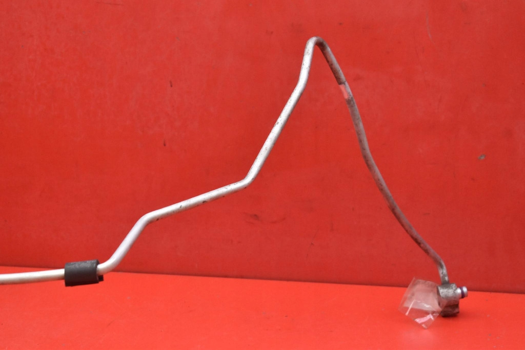 Шланг трубка кондиционера vw passat b7 2.0 tdi 140 km 10-15 в Украине