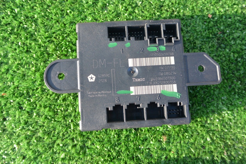 фото №3, Модуль блок управления дверь перед journey freemont eu