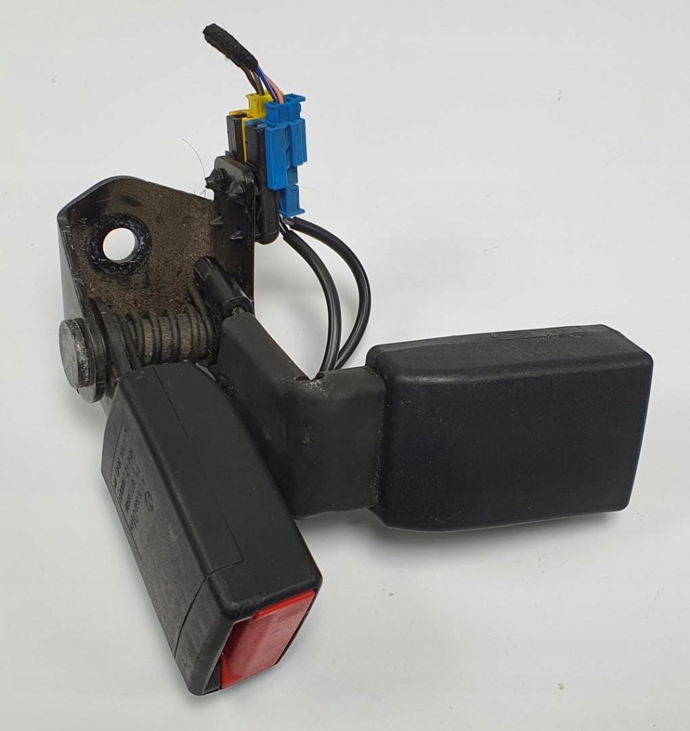 фото №1, Защёлки поперечина безопасности правый задняя mercedes w176 a1768600469