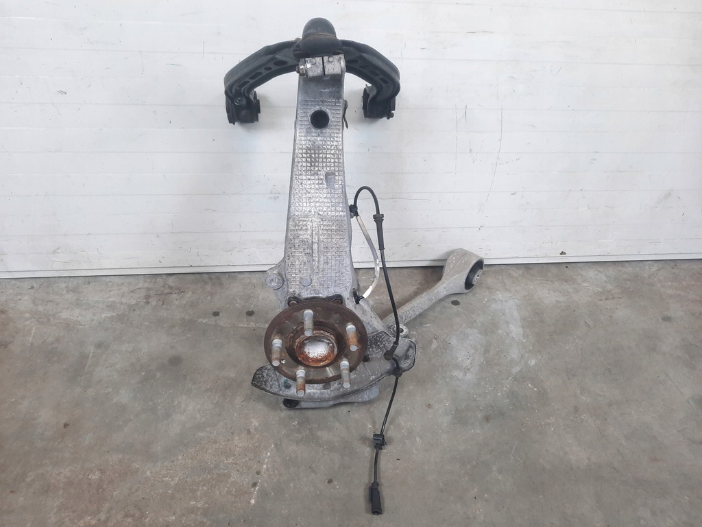 фото №1, Поворотный кулак правый перед передняя tesla s rwd