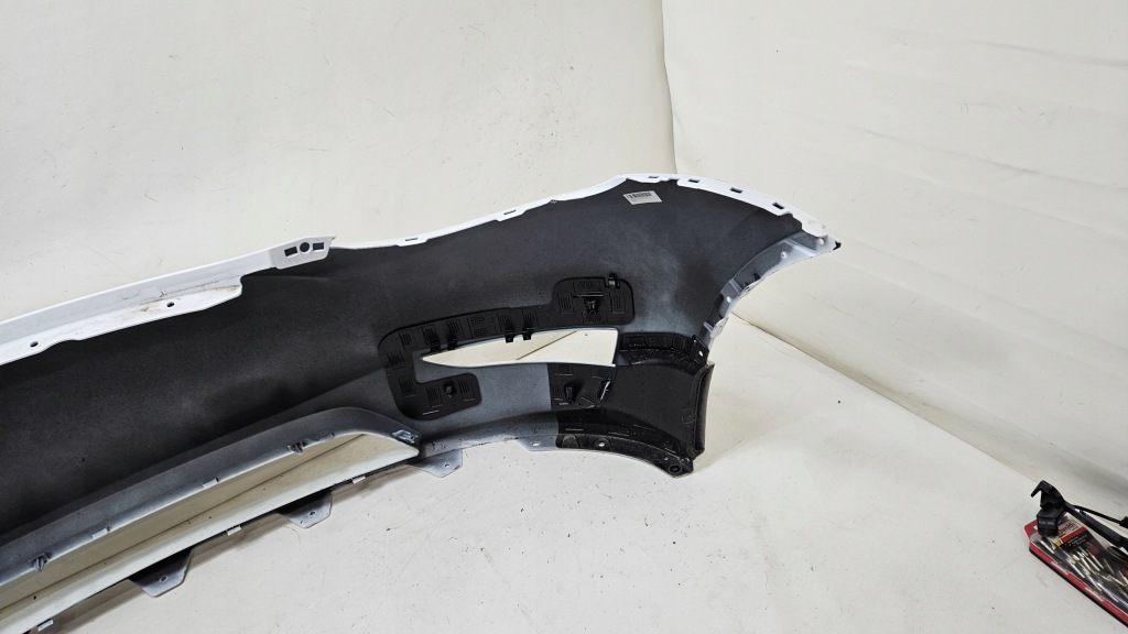 фото №12, Бампер перед передній tesla model y bez pdc 1540100-05-c