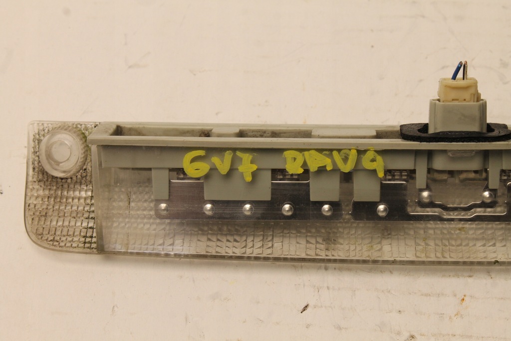 фото №8, Третий свет стоп стоп-сигнал toyota rav4 iii 05-