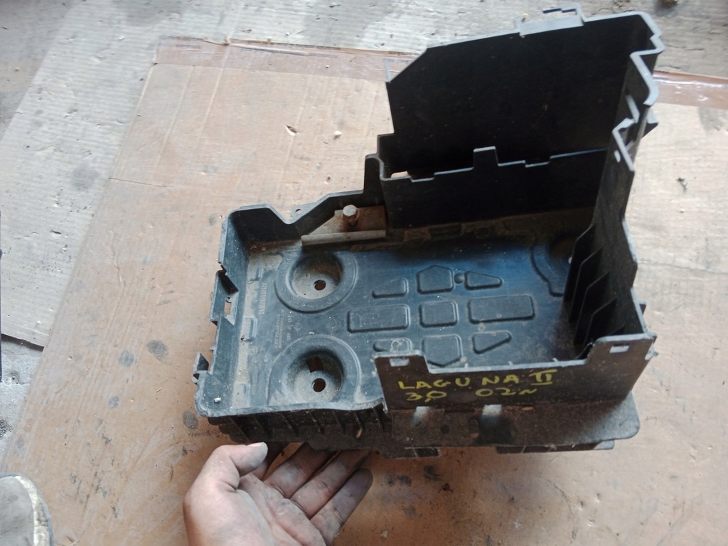 фото №1, Основание аккумулятор renault laguna ii 3.0