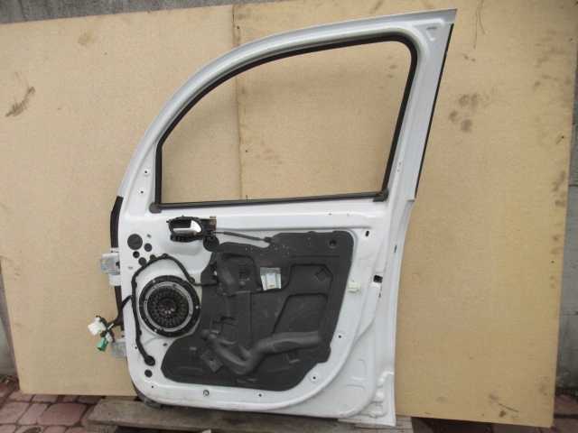 фото №2, Citroen c3 picasso дверь правое перед