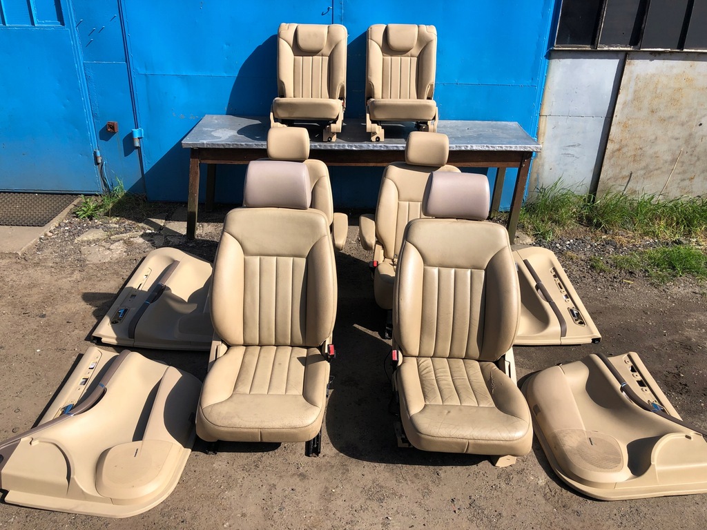 фото №1, Mercedes w251 long 05- сиденья заднее сиденье обивка кожа бежевые 6 человек