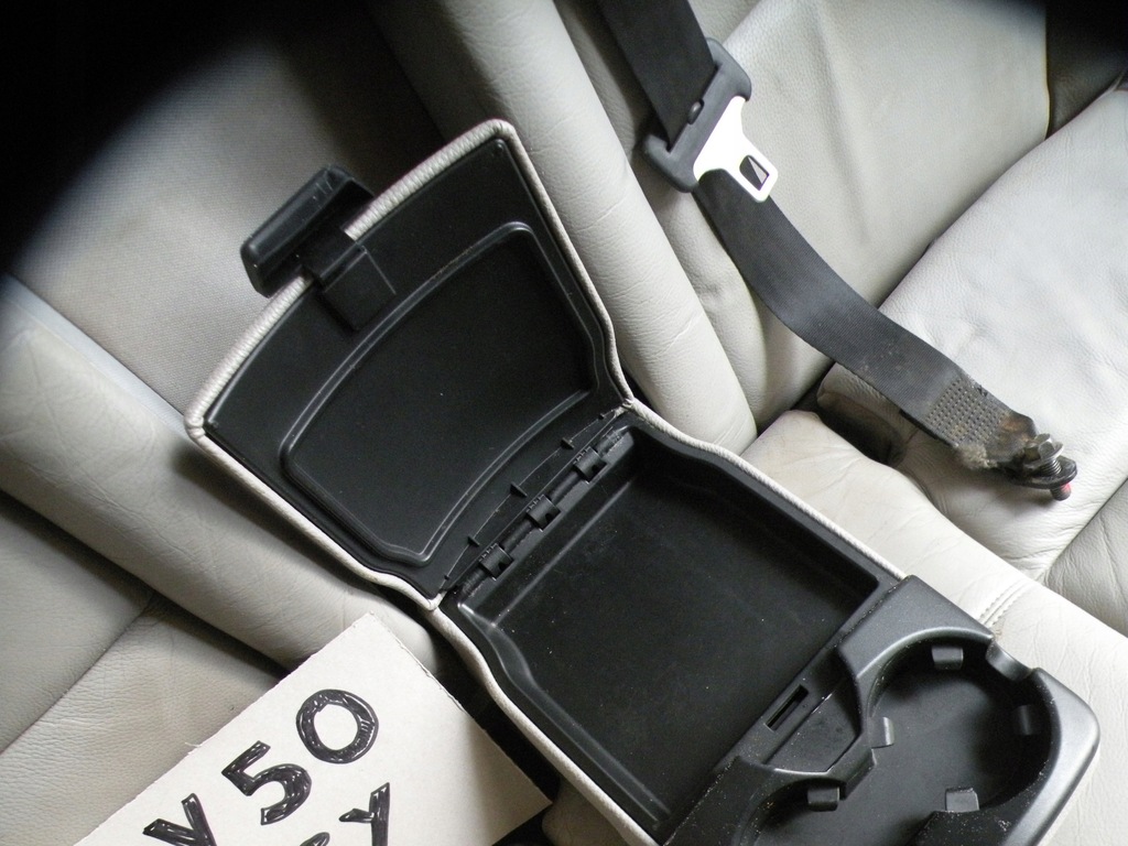 фото №5, Volvo v50 заднє сидіння задня шкіра