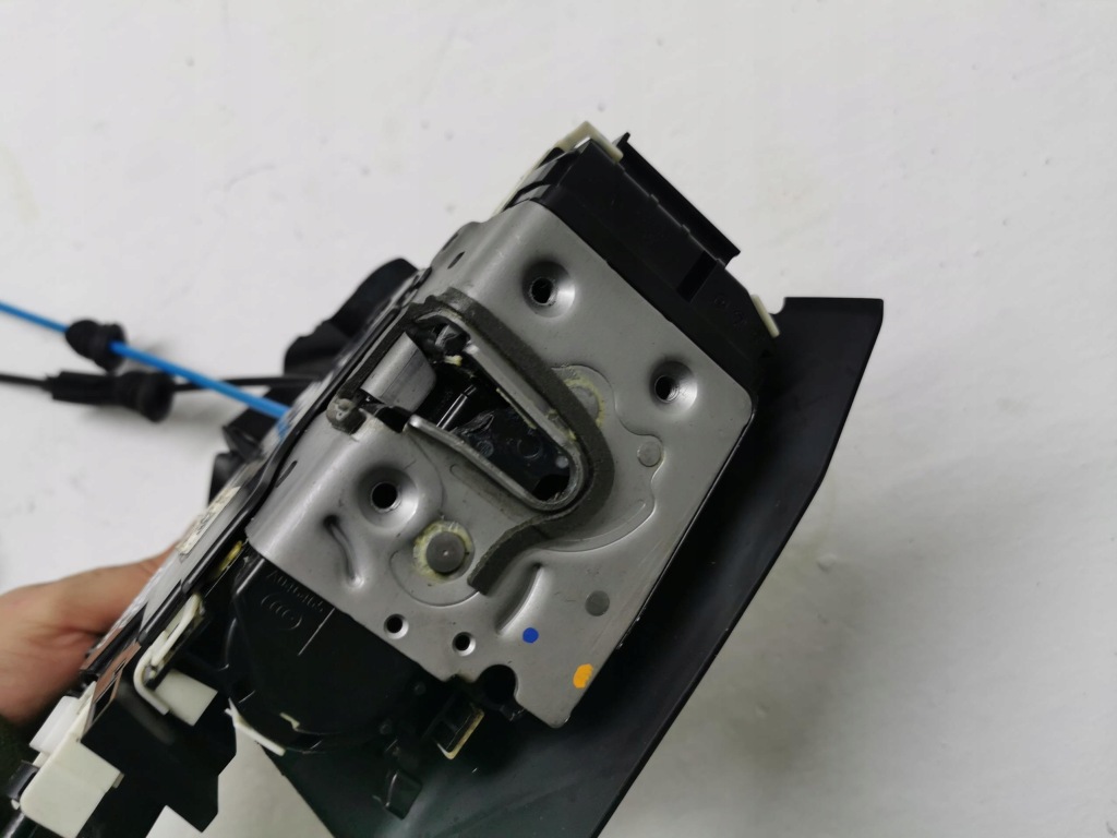 Замок двері правий задня mercedes c-klasa w204 sedan Київ