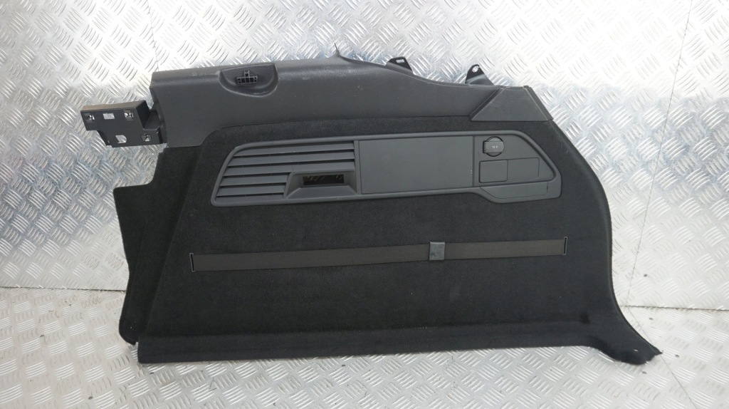 фото №1, Vw touareg оббивка обшивка багажника права