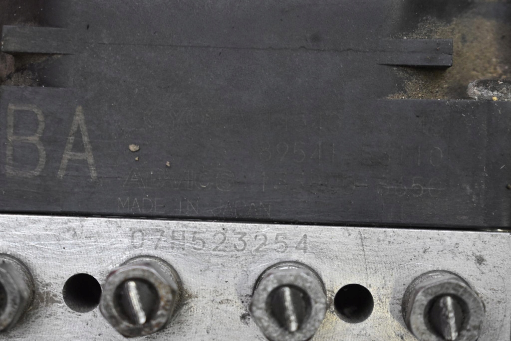 фото №8, Насос abs 44540-53240 lexus is 220 xe20 2.2 d 177 km 05-10