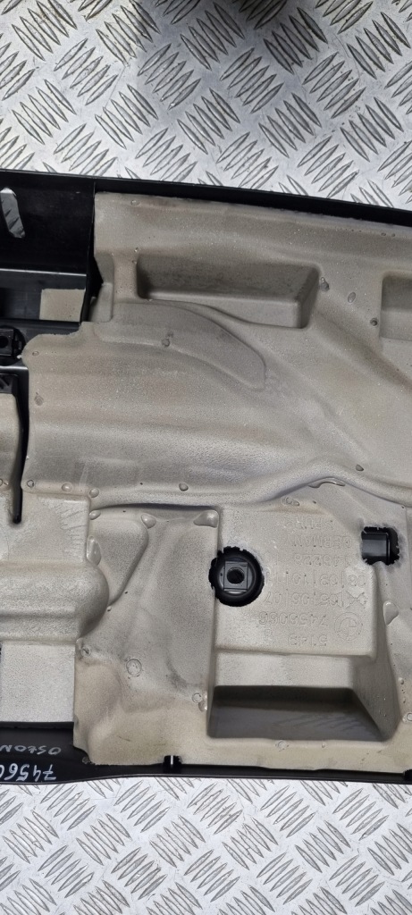 Bmw f40 захист оббивка кришки багажника 7456065 в Україні