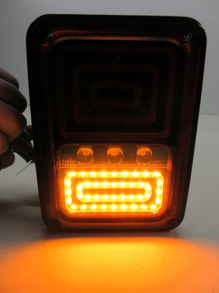 Фонари задние led jeep wrangler 2007+ - txj 111 в Украине