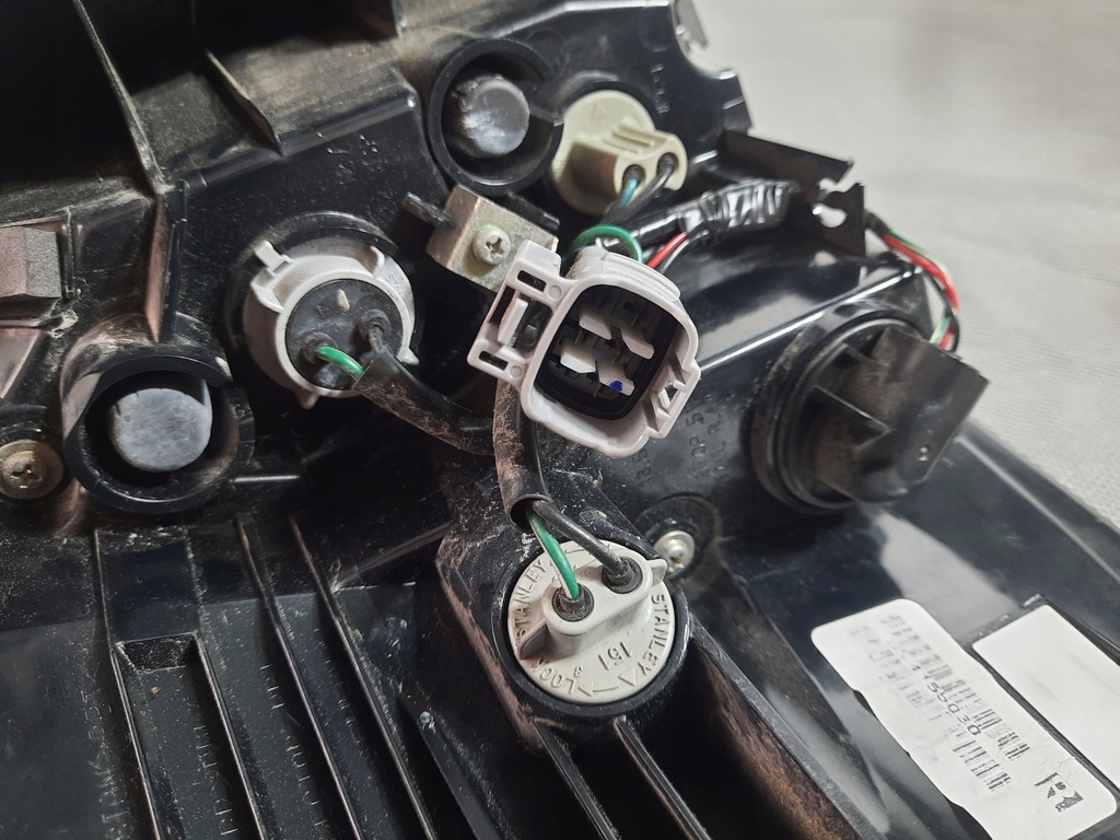 фото №9, Subaru ascent 19- лампа задняя правая 84201xc00a usa