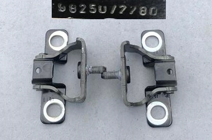 фото №1, Петля крышки багажника peugeot 208 ii 9825072280