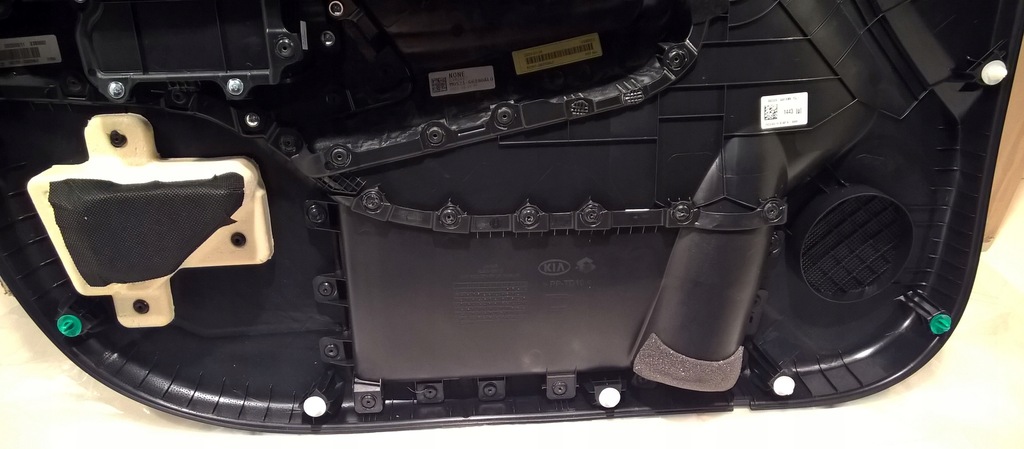 фото №9, Kia picanto iii lift x-line 20-25 обшивка двері правий перед оригінальний номер 82308-g6190