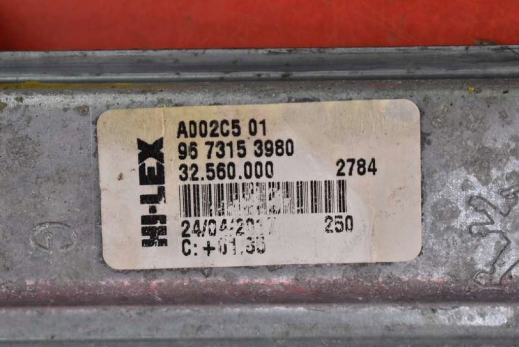 фото №6, Подъемник стекло левый задняя 9673153980 peugeot 208 1 i 5d hb lift 15-19