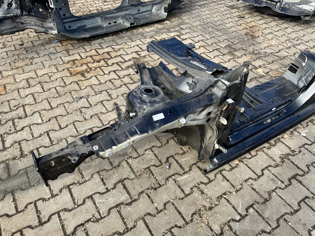 фото №1, Чверть лонжерон перед ліва skoda kamiq 19- lf9r