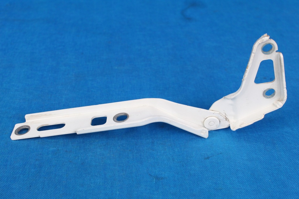 фото №8, Петля капот лівий перед audi q7 ly9b 4l0823301